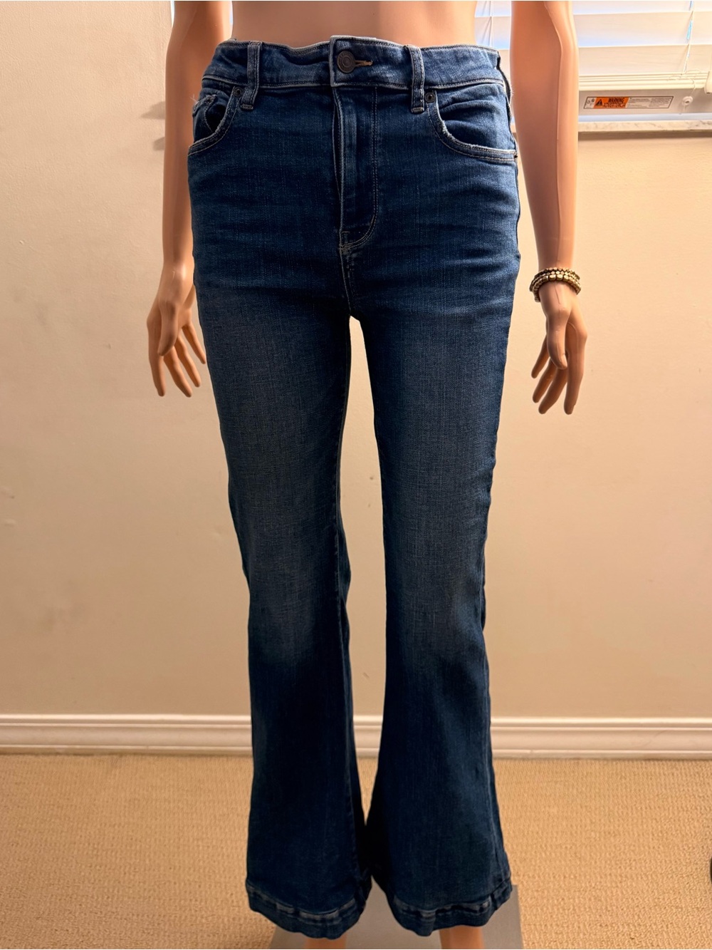 American Eagle Seuper Hi-Rise Dark Blue Flare Jeans - Women Sz 4